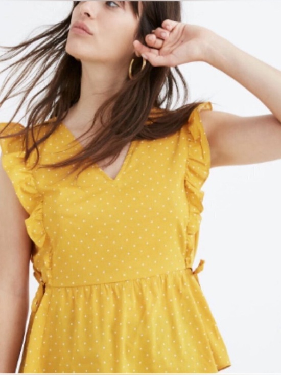 Madewell Tops - Madewell Mustard Yellow Polka Dot V-Neck Top. Size small